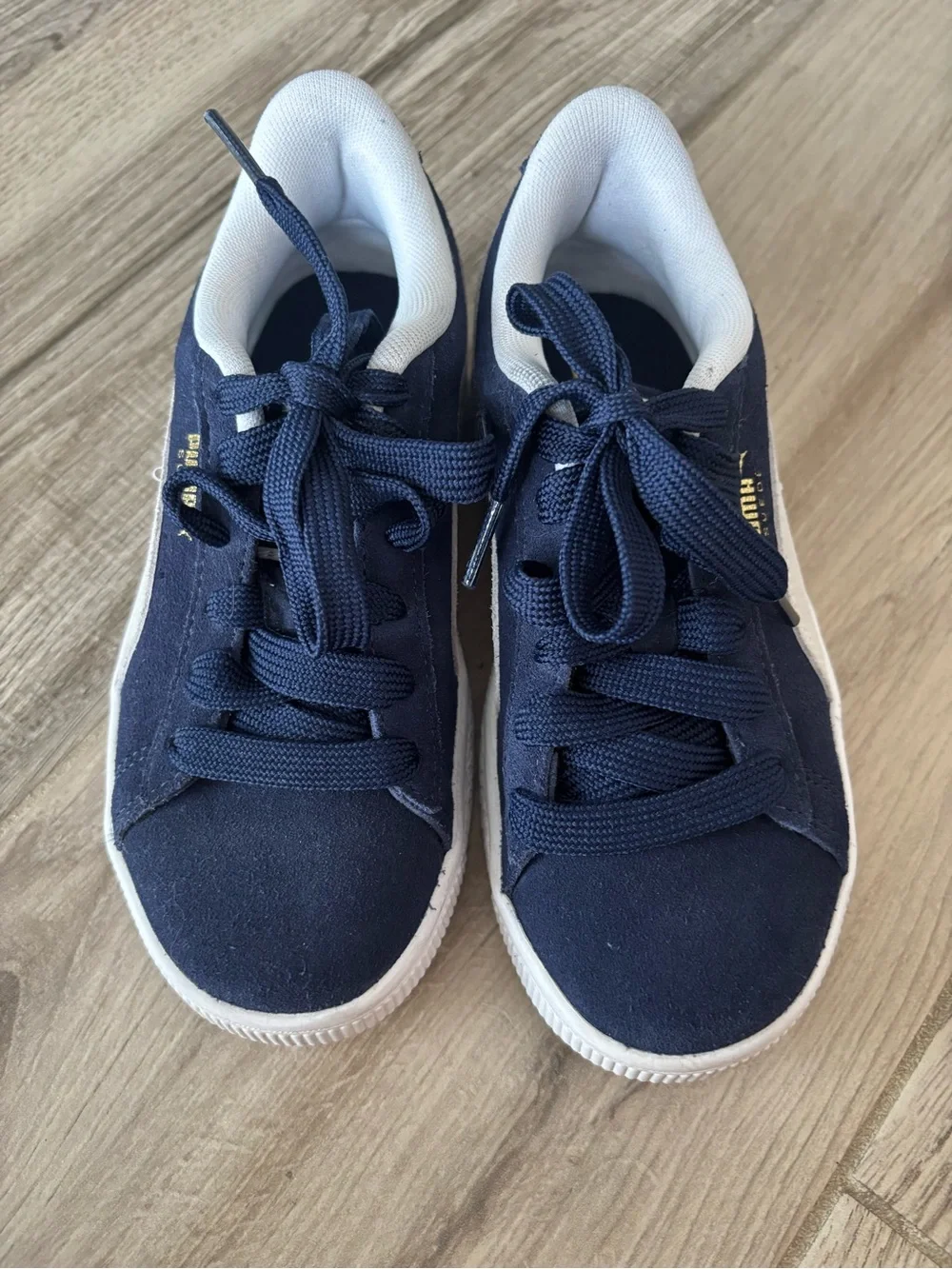 Puma Kids Suede Sneakers - Navy and White size 1C